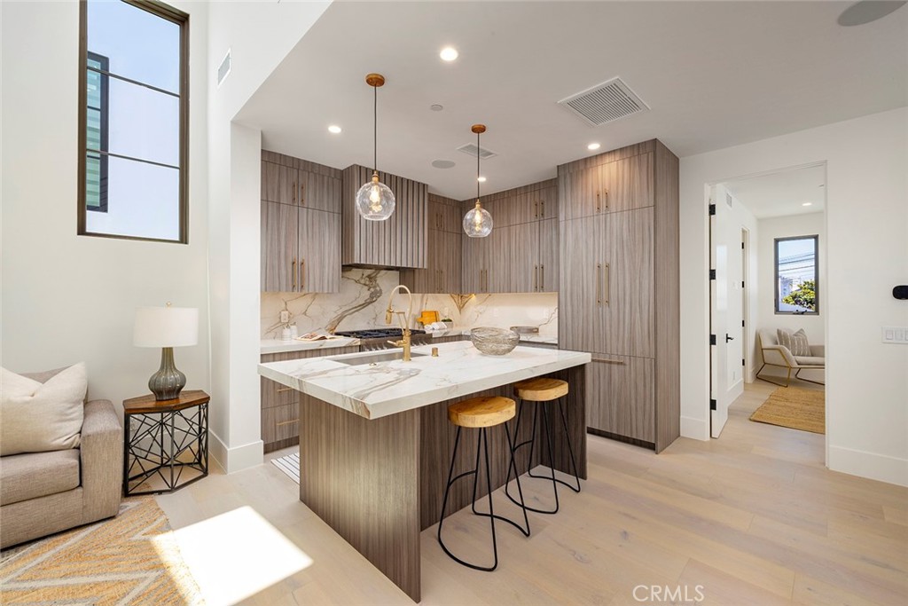 419 1/2 Narcissus Ave, Corona del Mar, CA 92625